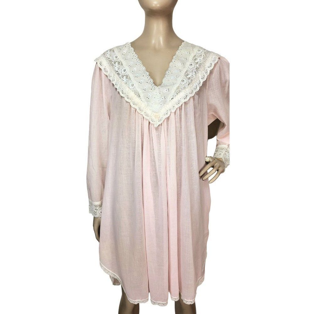 Vintage Carole Hochman Pink Eyelet Lace Trim Nightgown Sleepshirt Sleepwear